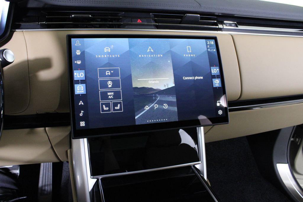 new 2025 Land Rover Range Rover car, priced at $141,470