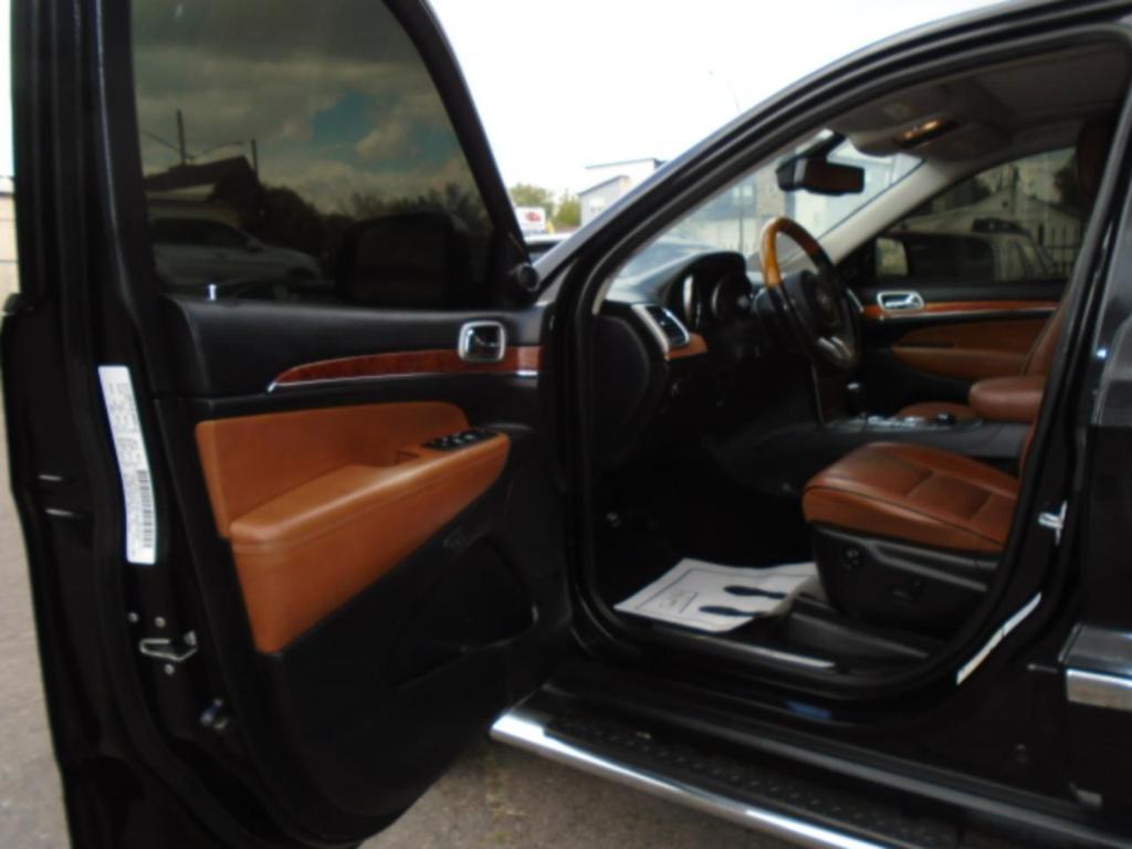 used 2012 Jeep Grand Cherokee car, priced at $13,997