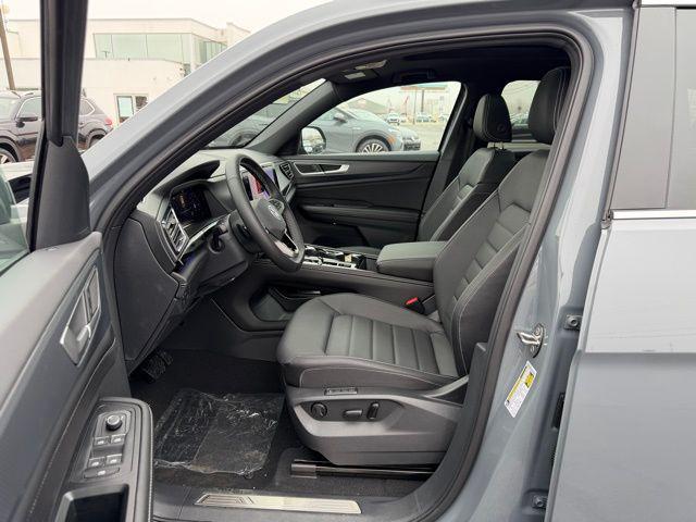 new 2026 Volkswagen Atlas Cross Sport car, priced at $49,853