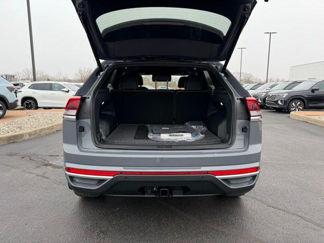 new 2026 Volkswagen Atlas Cross Sport car, priced at $49,853