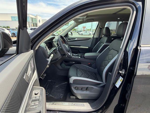 new 2026 Volkswagen Atlas car, priced at $48,827