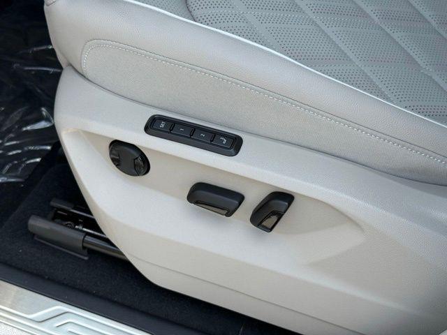 new 2026 Volkswagen Atlas car, priced at $55,181