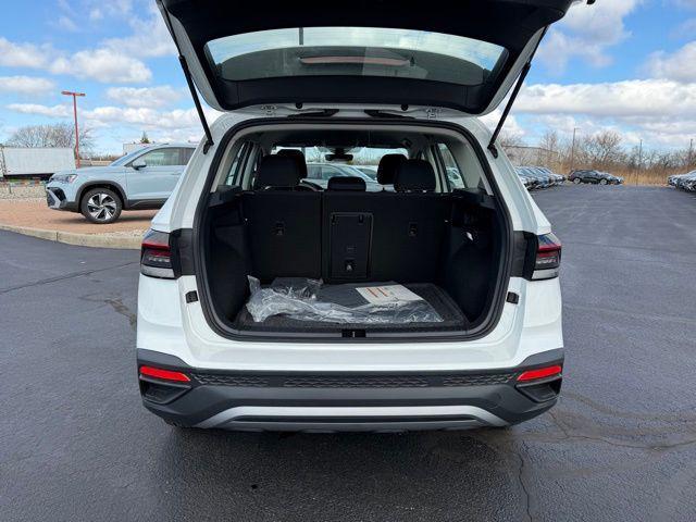 new 2026 Volkswagen Taos car