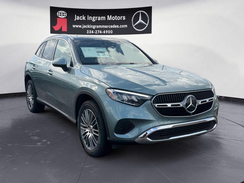 new 2026 Mercedes-Benz GLC 300 car