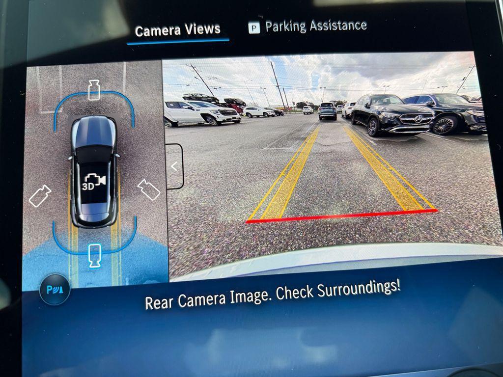 new 2026 Mercedes-Benz GLC 300 car