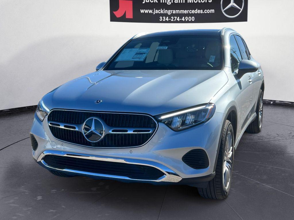 new 2026 Mercedes-Benz GLC 300 car