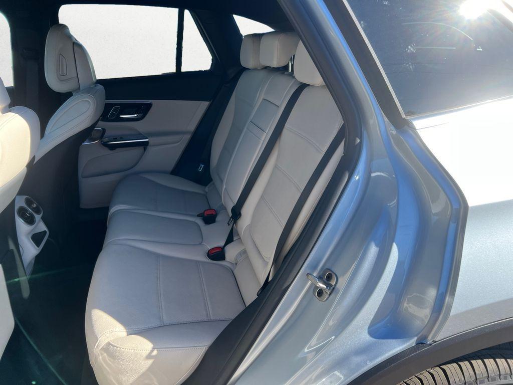 new 2026 Mercedes-Benz GLC 300 car