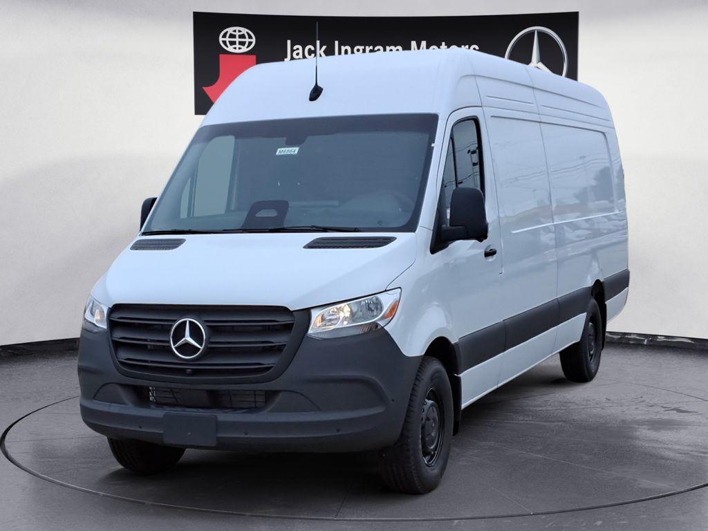 new 2026 Mercedes-Benz Sprinter 2500 car