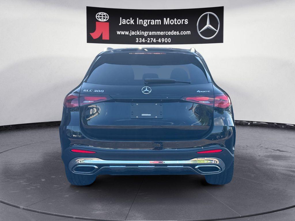 new 2026 Mercedes-Benz GLC 300 car