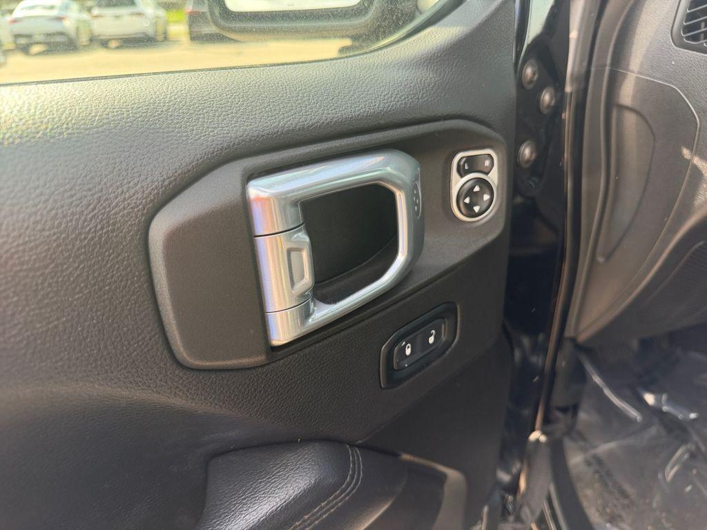 used 2021 Jeep Wrangler Unlimited car, priced at $33,867