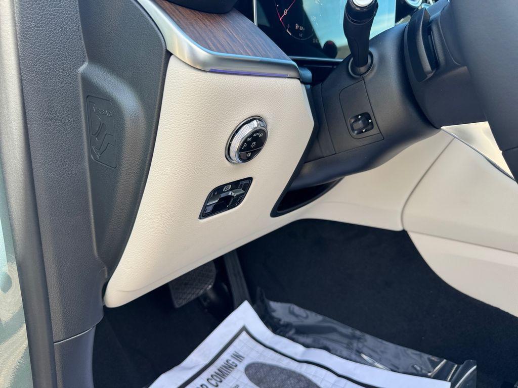 new 2026 Mercedes-Benz GLC 300 car