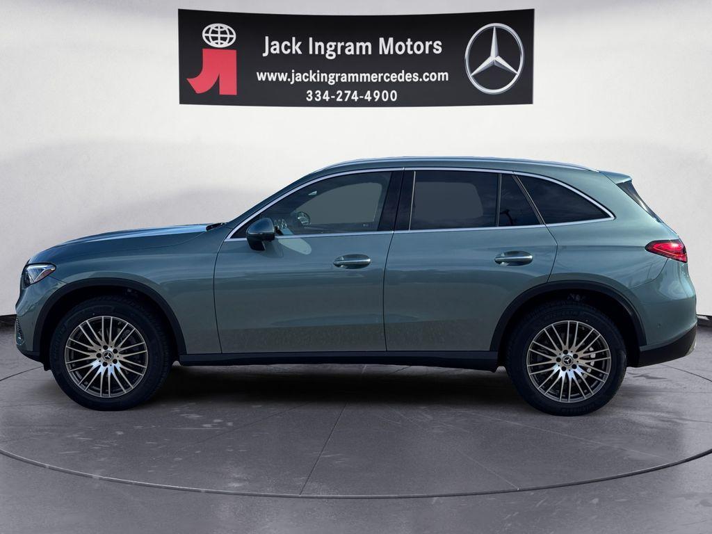 new 2026 Mercedes-Benz GLC 300 car