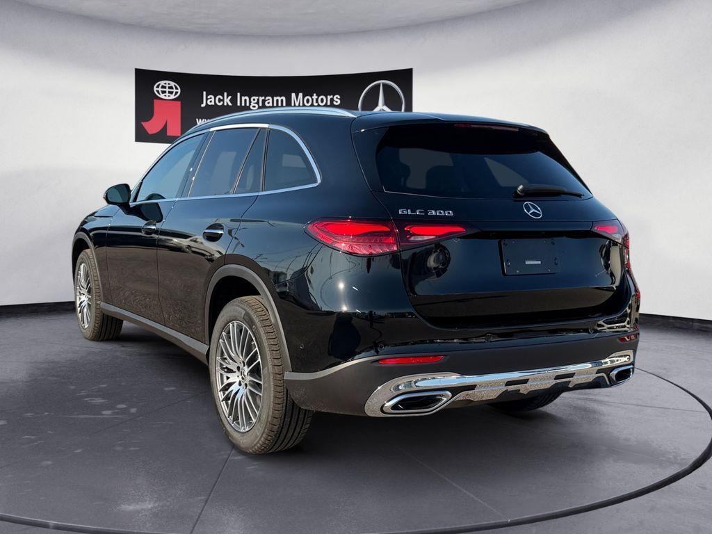 new 2026 Mercedes-Benz GLC 300 car
