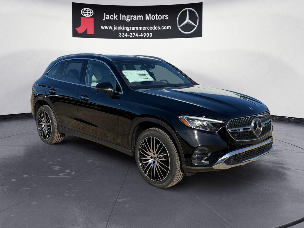 new 2026 Mercedes-Benz GLC 300 car