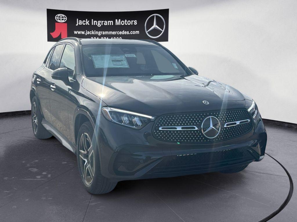 new 2026 Mercedes-Benz GLC 300 car