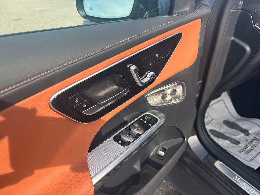 new 2026 Mercedes-Benz GLC 300 car