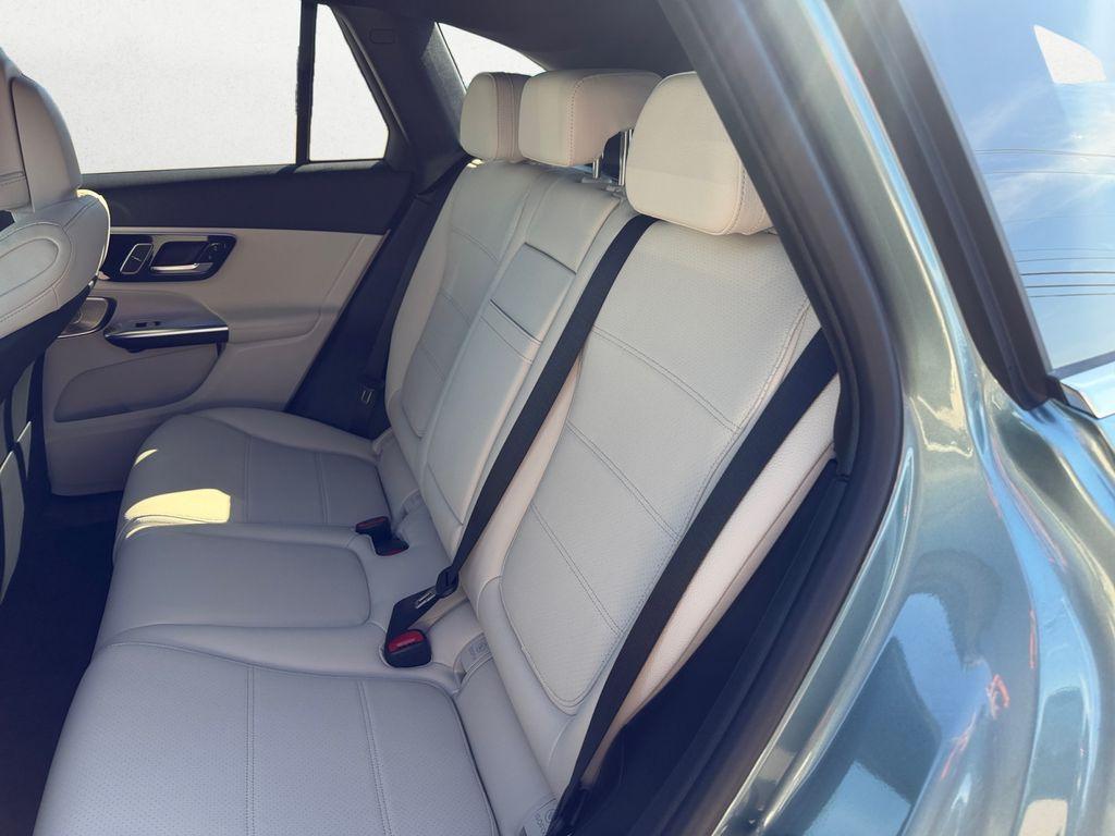 new 2026 Mercedes-Benz GLC 300 car