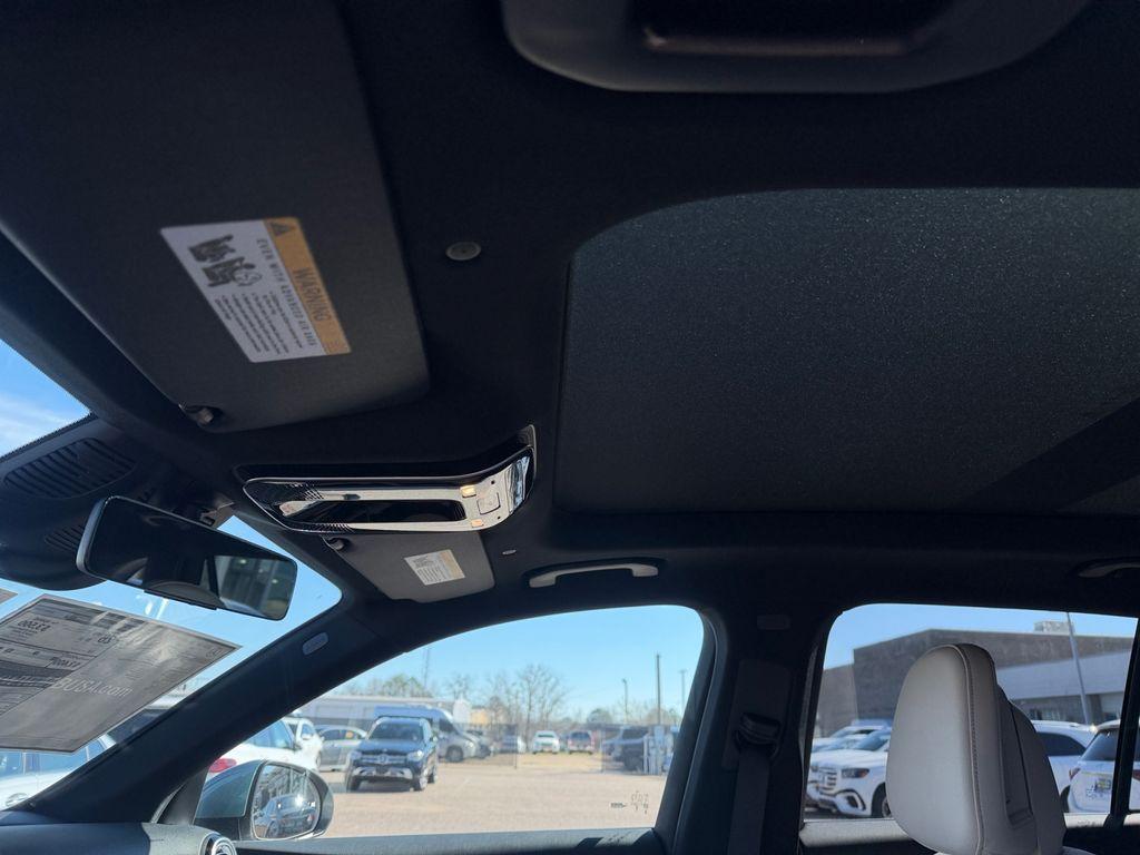 new 2026 Mercedes-Benz GLC 300 car