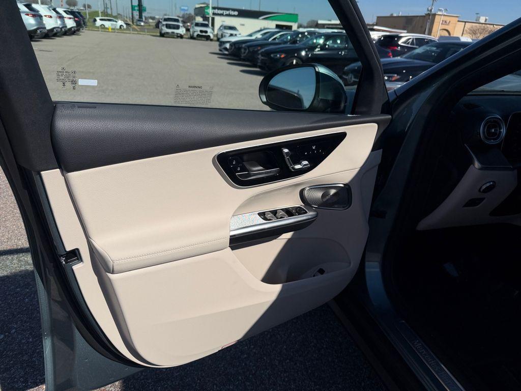 new 2026 Mercedes-Benz GLC 300 car