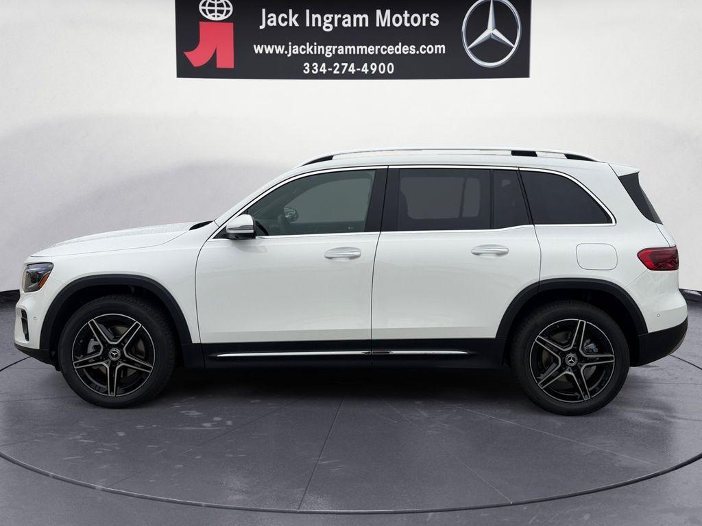 new 2026 Mercedes-Benz GLB 250 car