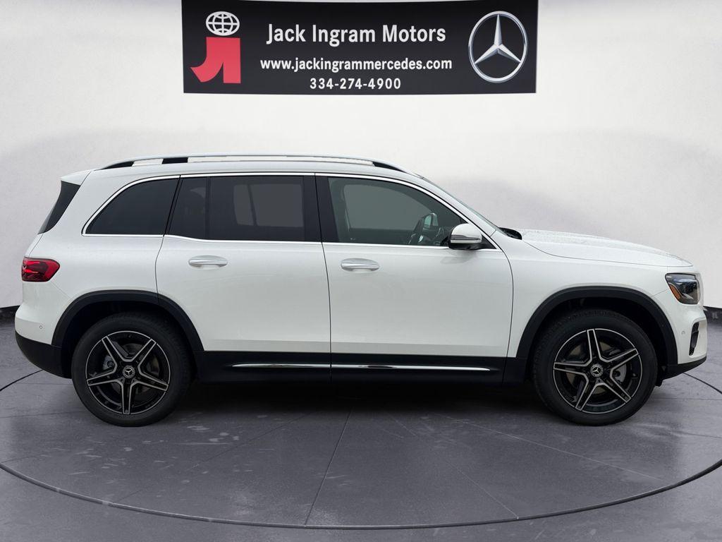 new 2026 Mercedes-Benz GLB 250 car