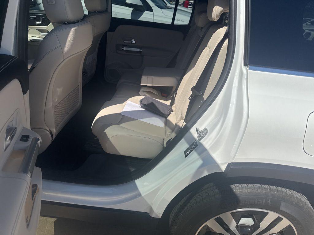 used 2025 Mercedes-Benz GLB 250 car, priced at $39,967