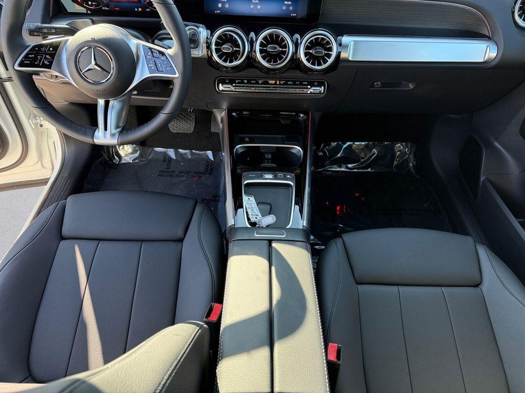 new 2026 Mercedes-Benz GLB 250 car