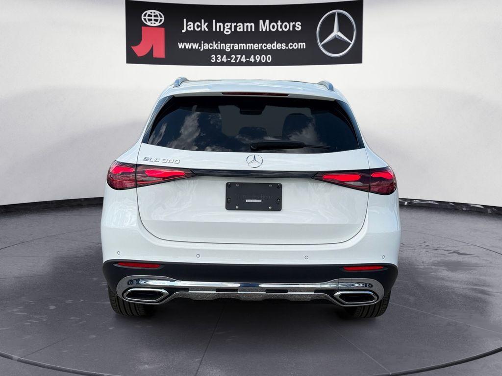 new 2026 Mercedes-Benz GLC 300 car