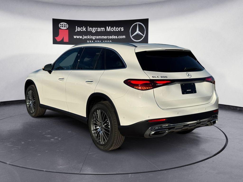 new 2026 Mercedes-Benz GLC 300 car