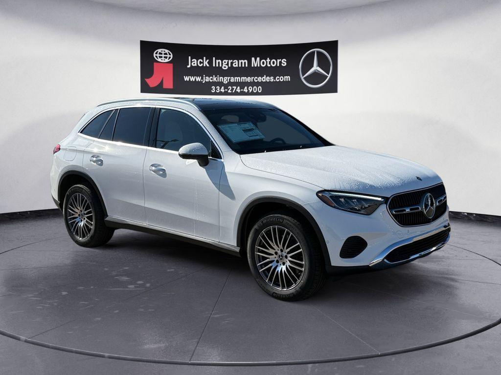new 2026 Mercedes-Benz GLC 300 car