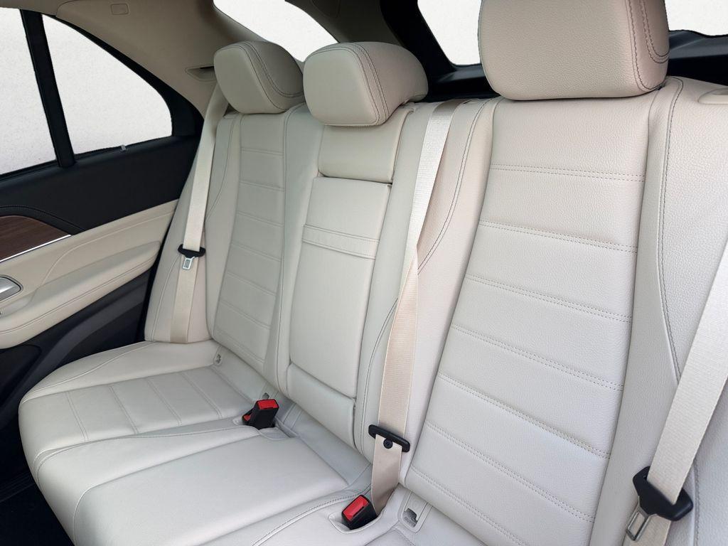 new 2026 Mercedes-Benz GLE 450 car