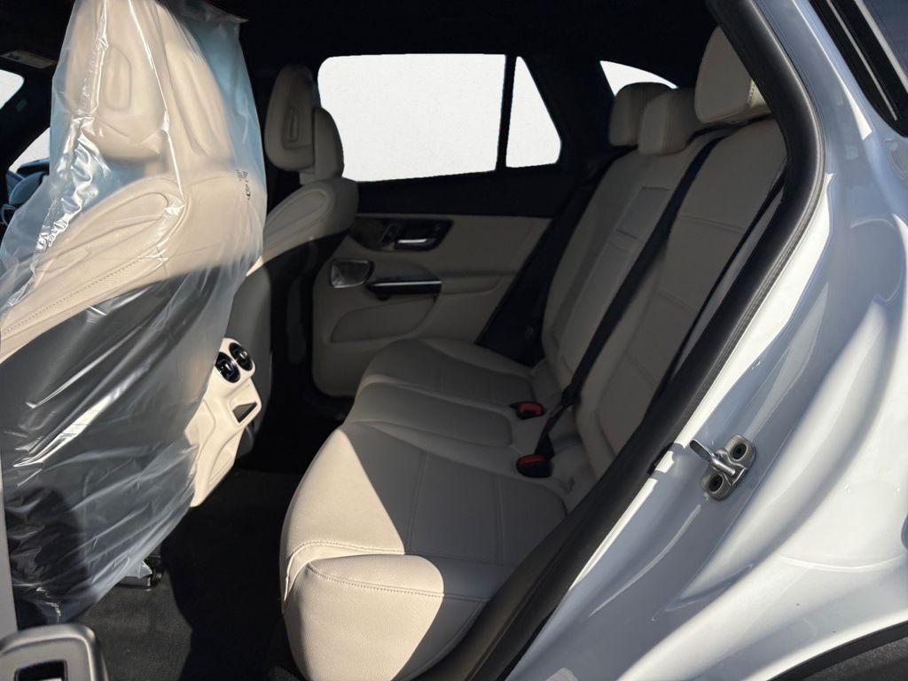 new 2026 Mercedes-Benz GLC 300 car