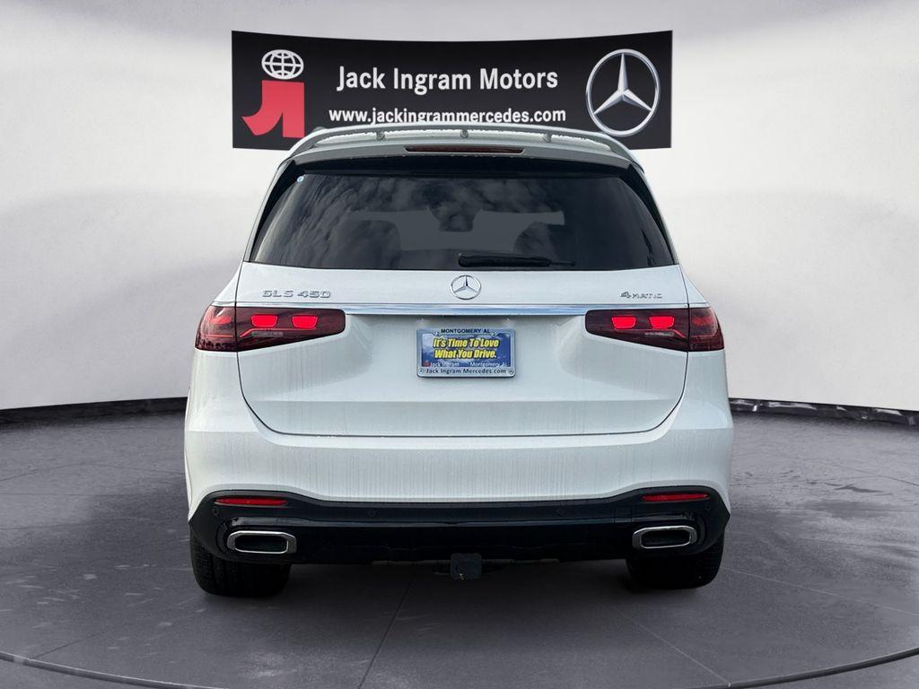 new 2026 Mercedes-Benz GLS 450 car