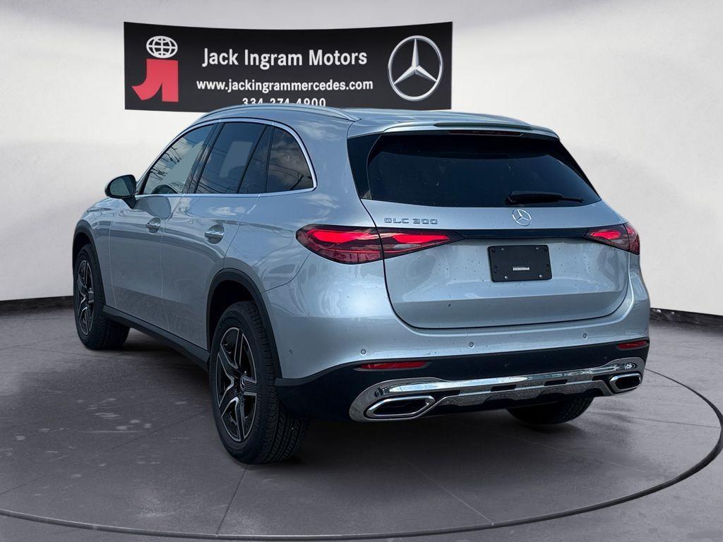 new 2026 Mercedes-Benz GLC 300 car