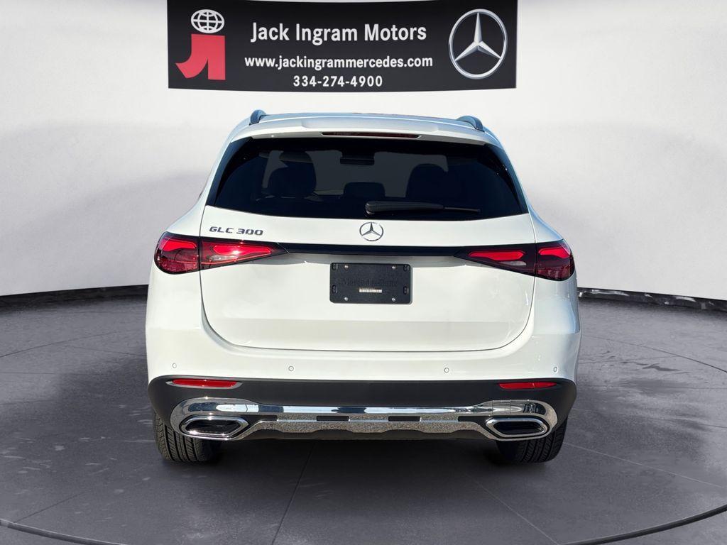 new 2026 Mercedes-Benz GLC 300 car