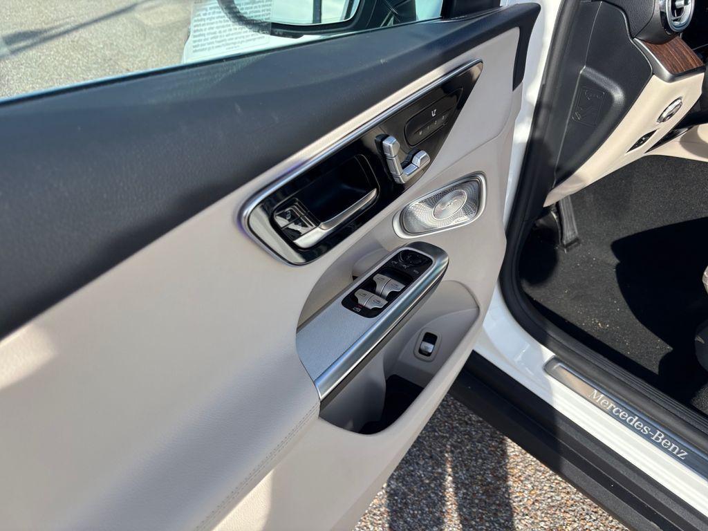 new 2026 Mercedes-Benz GLC 300 car