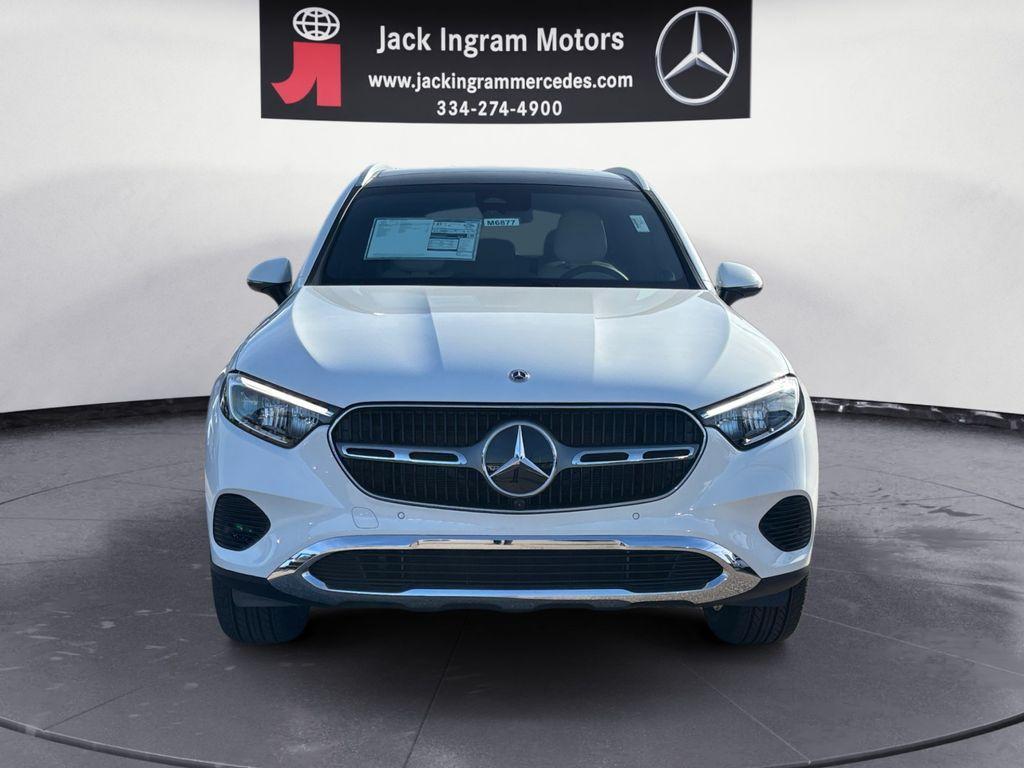 new 2026 Mercedes-Benz GLC 300 car