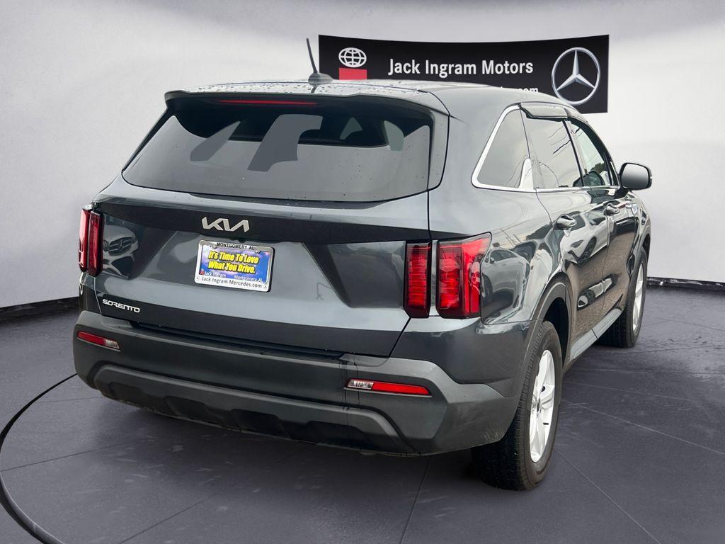 used 2023 Kia Sorento car, priced at $23,997