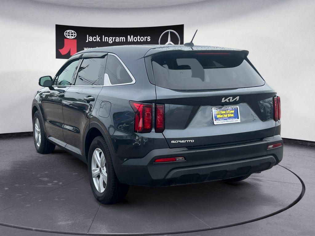used 2023 Kia Sorento car, priced at $23,997