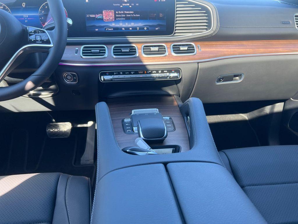 new 2026 Mercedes-Benz GLE 450 car