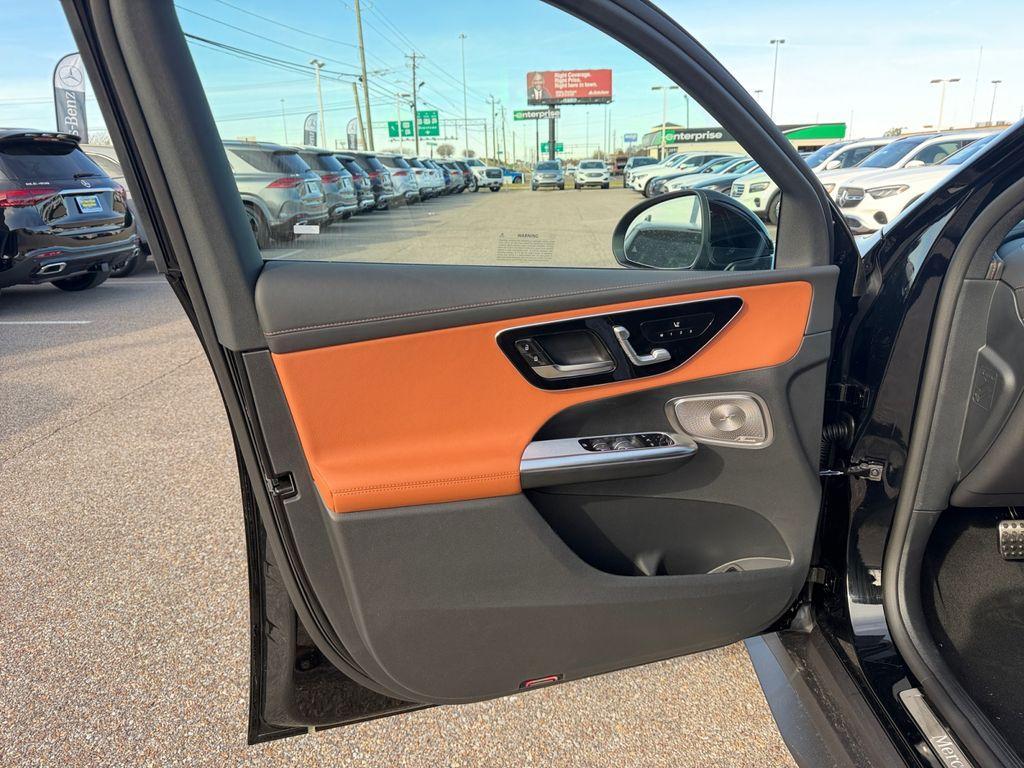 new 2026 Mercedes-Benz GLC 300 car