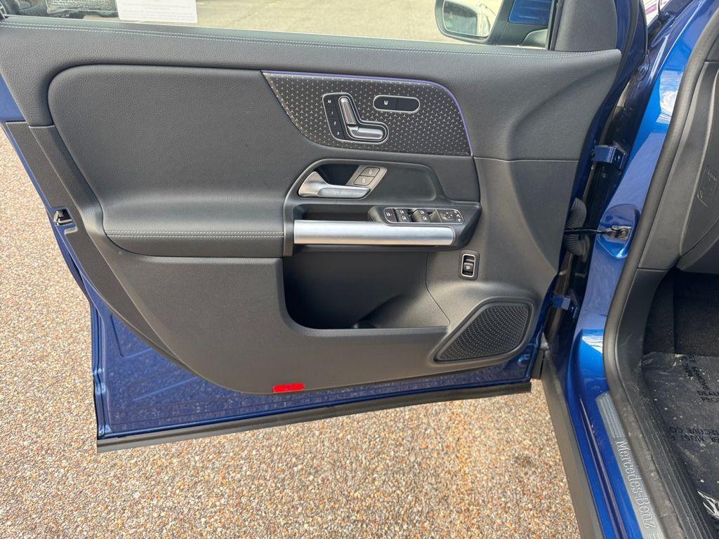 new 2025 Mercedes-Benz GLA 250 car, priced at $47,510