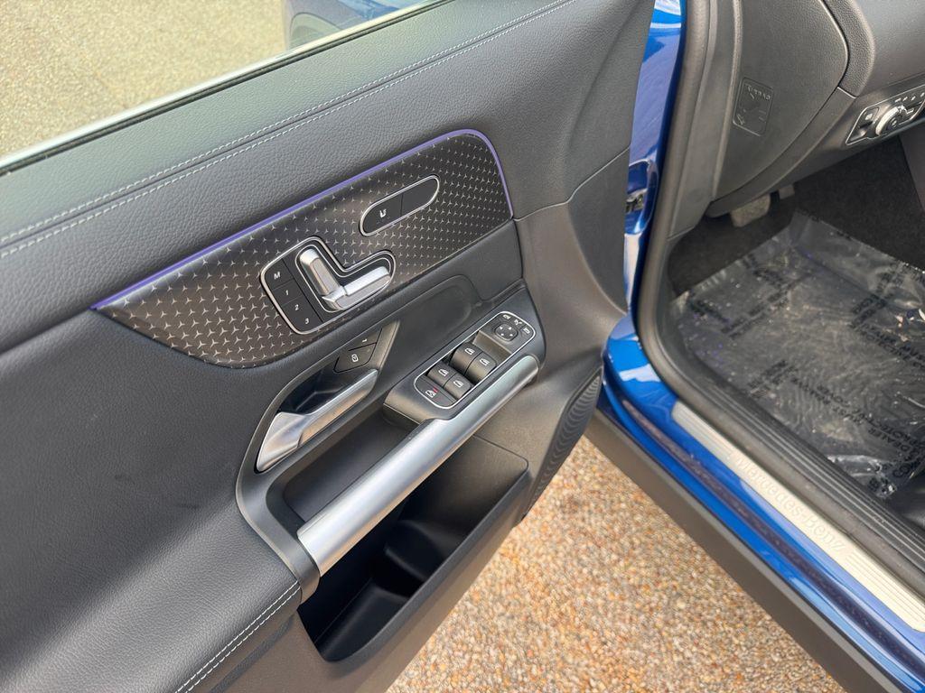 new 2025 Mercedes-Benz GLA 250 car, priced at $47,510