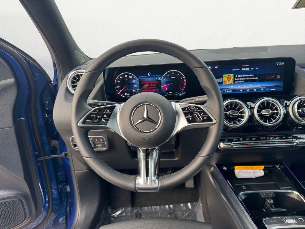 new 2025 Mercedes-Benz GLA 250 car, priced at $47,510