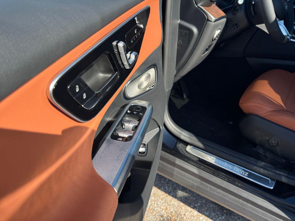 new 2026 Mercedes-Benz GLC 300 car