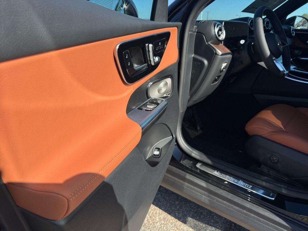 new 2026 Mercedes-Benz GLC 300 car