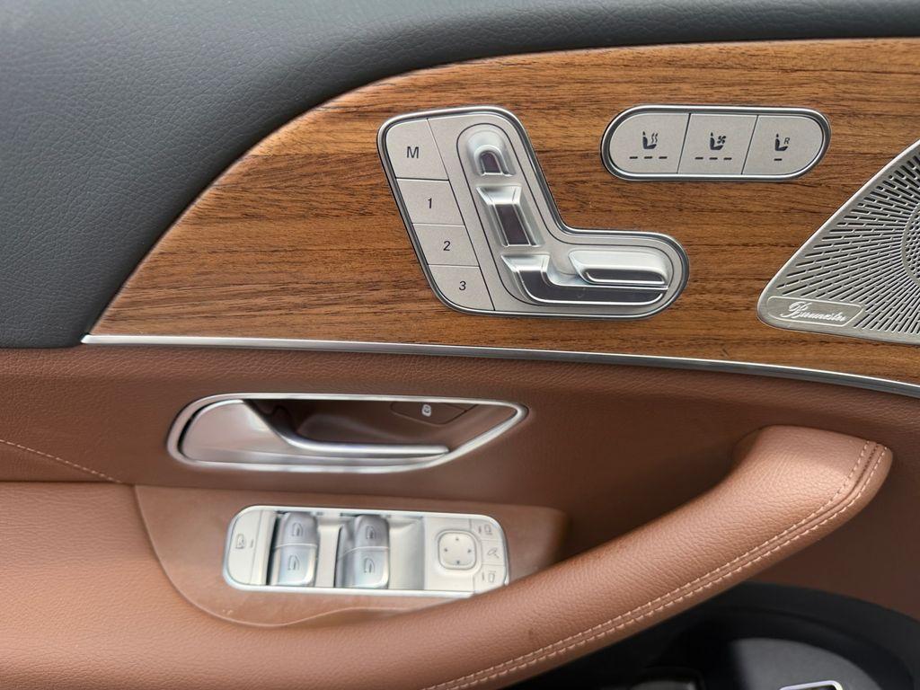 new 2026 Mercedes-Benz GLS 450 car