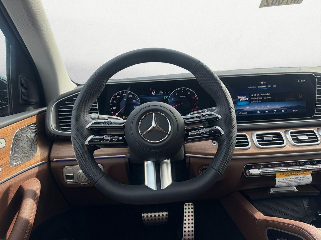 new 2026 Mercedes-Benz GLS 450 car