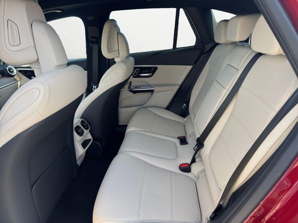 new 2026 Mercedes-Benz GLC 300 car