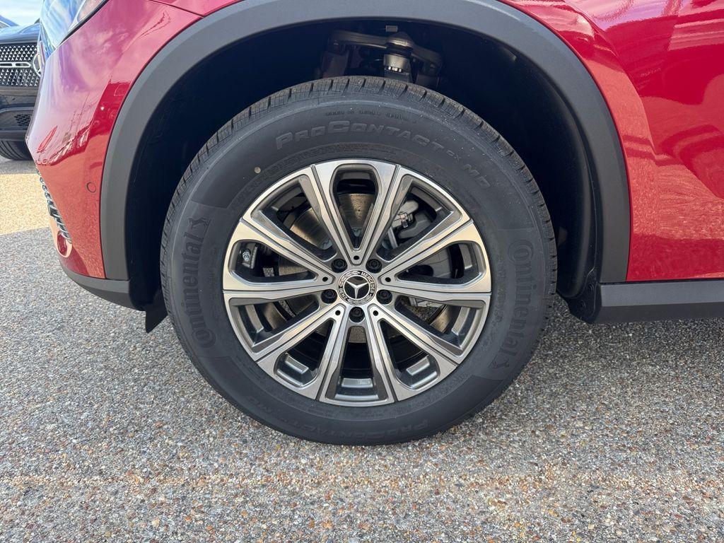 new 2026 Mercedes-Benz GLC 300 car